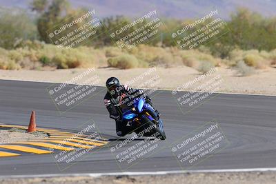 media/Oct-08-2022-SoCal Trackdays (Sat) [[1fc3beec89]]/Turn 10 (945am)/